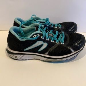 Newton Running Gravity 7 Wm Running Shoes  black